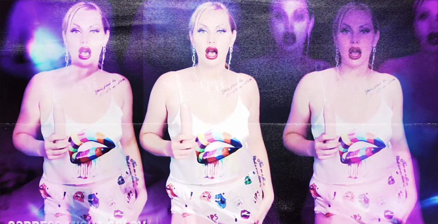 Goddess Misha Goldy: Eu sei o quanto você anseia por um pau na...