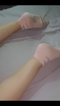 Medi Shows Her Feet in Short Socks and Her Tail