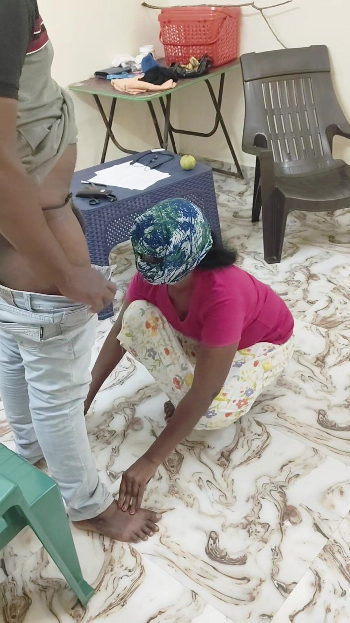 Thesana: Agent windykacji kredytów pieprzy żonę Niewinnego Domu