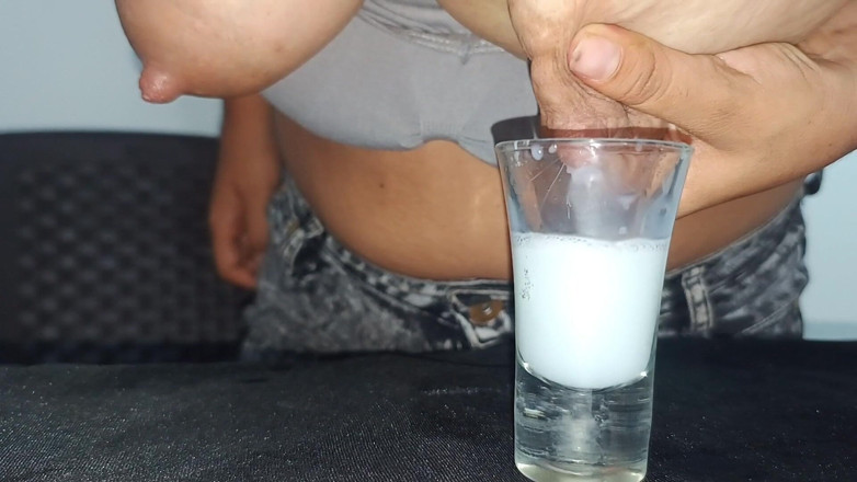 princess_andrea_: 母乳を搾る