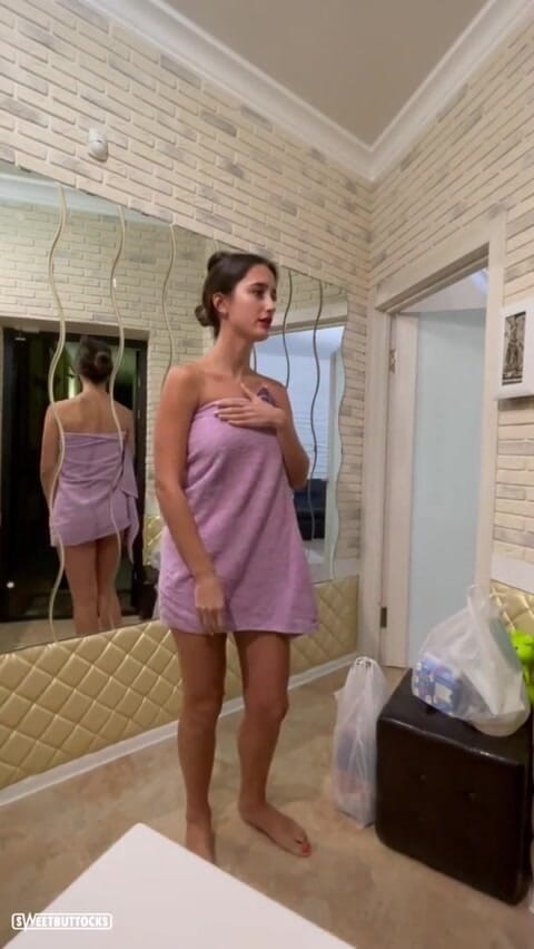 SweetButtocks: Dos repartidores me trajeron paquetes a la vez