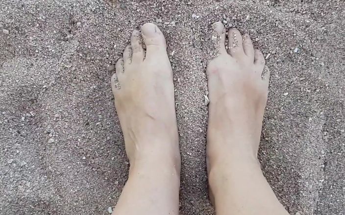 Maria Old: Mariaold feet, i know you love those