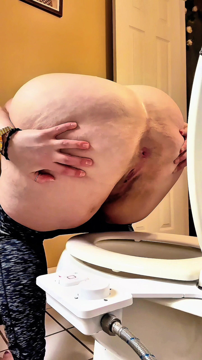 Miss happy mommy: Im Dirty &amp; Sweaty Cum Clean Me up