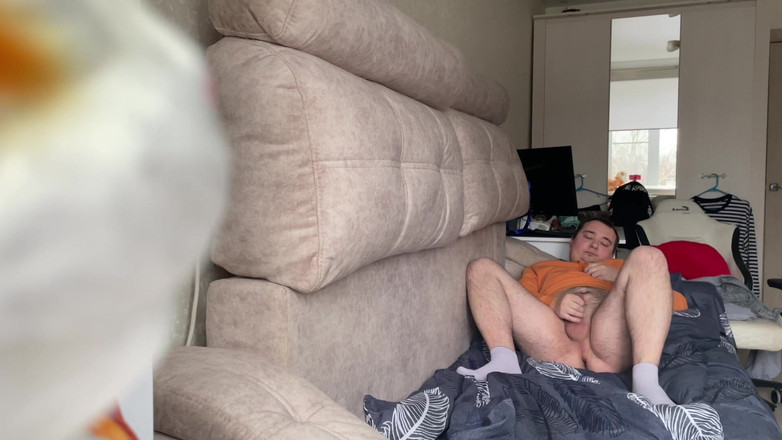 Limara19981: Le jeune Limara19981 se masturbe et aime l’orgasme