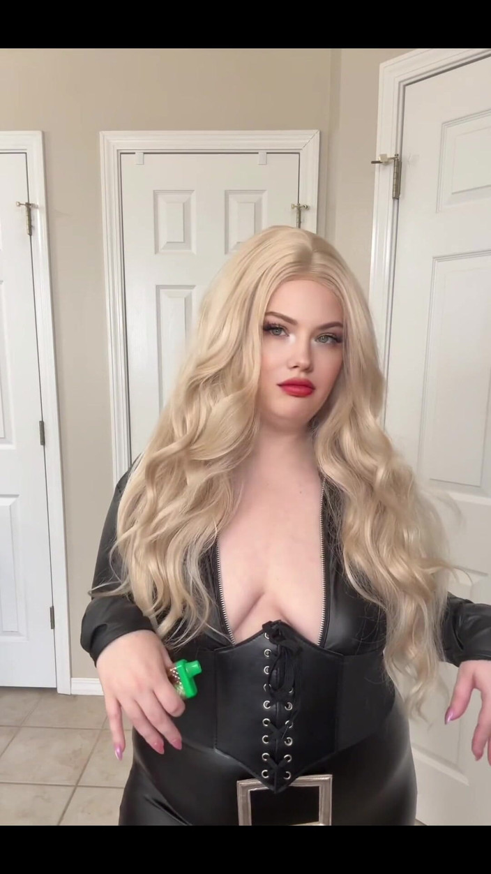 Dirtysecret: Femdom POV: Vaping, Breath Play, and Sissification