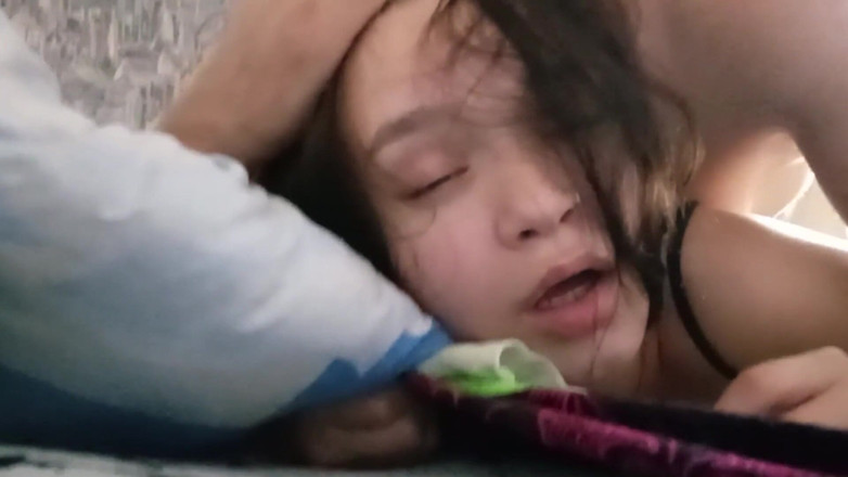 Airaccoon: Stepfather Fucked Stepdaughter While She Was Talking with Stepmother on...