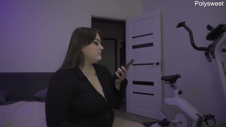 Polly Sweet: Příběh: Učitelka plácala náš pár, takže si to dlouho pamatujeme (Pěst...