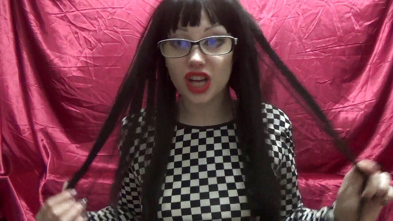 Goddess Misha Goldy: You will be my executive clip buying slave, don't you?