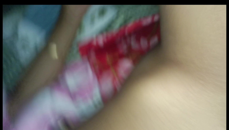 Leylastudio: Napalona 19-letnia dziewczyna chce ją przelecieć całą noc w jej domu,...