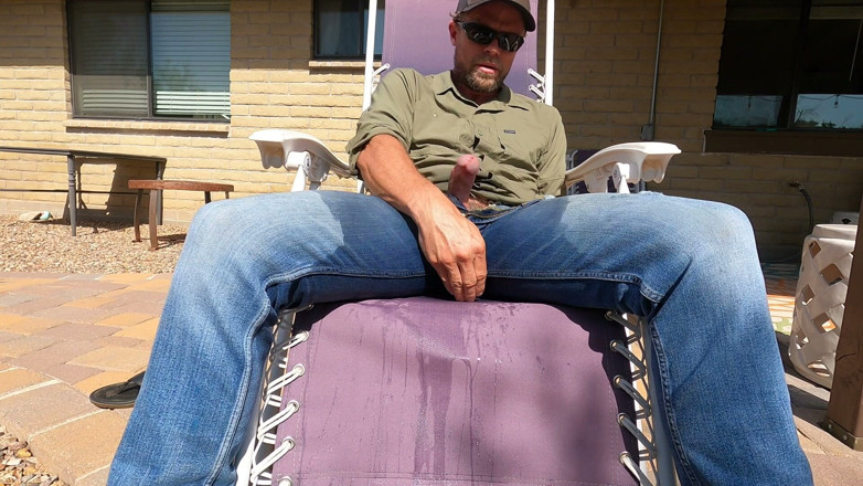 Lapetus: Giving Some Airbnb Neighbors a Jeans Wetting Piss Show