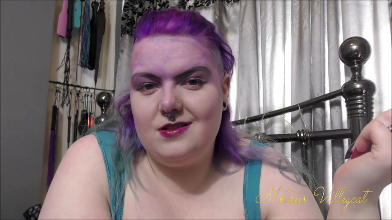 Mxtress Valleycat: サーマルアクセントのクラシックなロングレッドネイル