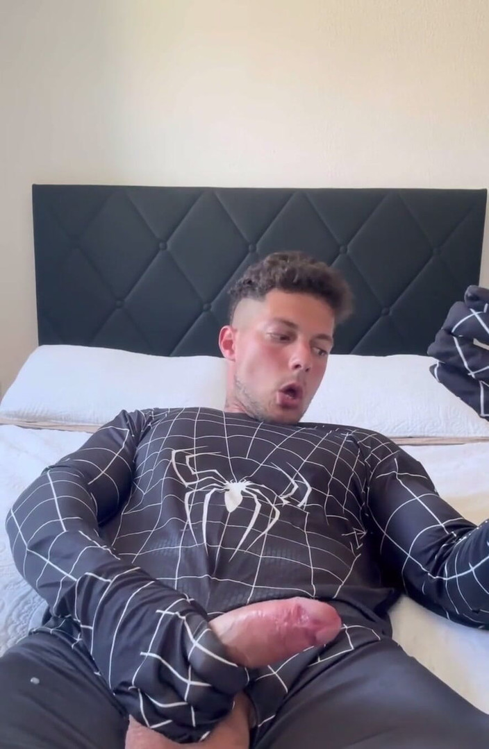 BoyGym: Web nhện của tôi