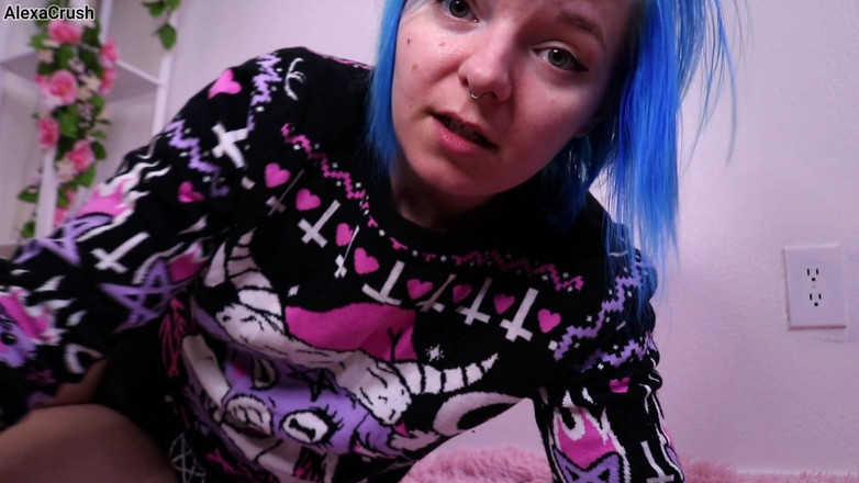 AlexaCrush: Iubita geloasă îți oferă un ajutor