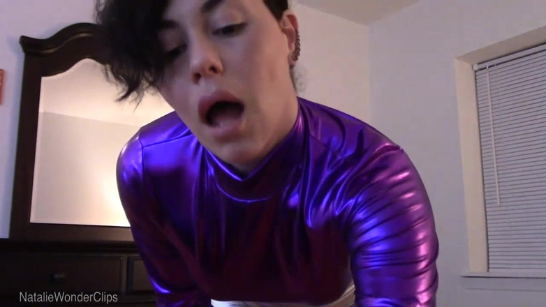 Natalie Wonder: Faulty fembot