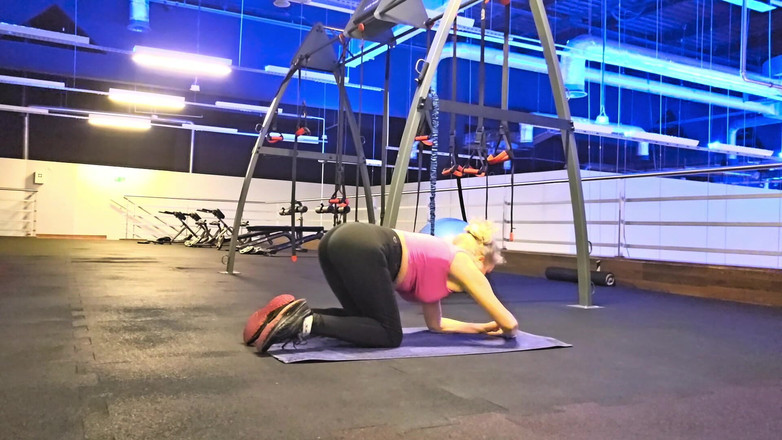 Misses_Jenny: Sesi Latihan Gym Berkeringat.