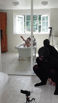 Femdom Bath
