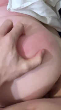 The Cutie's Legs Are Shaking From a Hot Cock