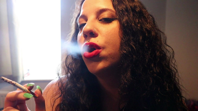 Goddess Kinx: Rode lippen en kurktips bij het raam