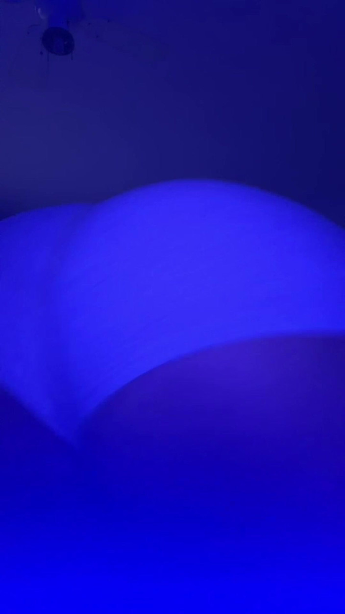 Amber Monae: Big Booty Twerking in Blue Light