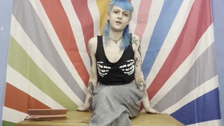 Alice Bean: Corp mirositor fetiș Q și a