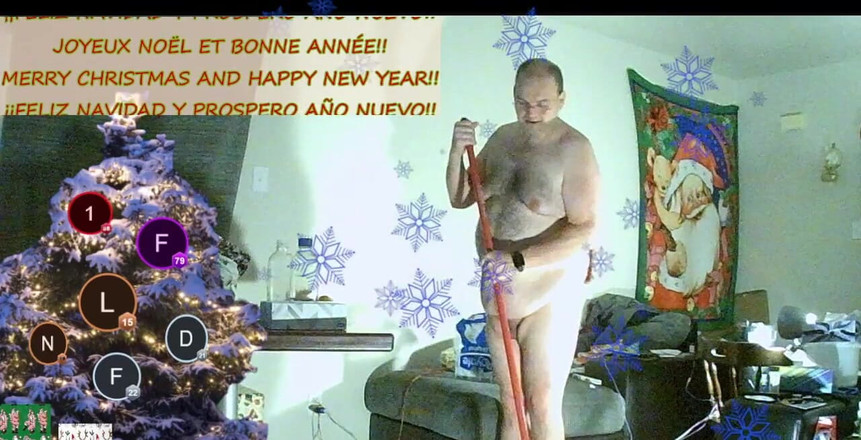 Caressonnous: नौकरानी क्रिसमस की सफाई करती है