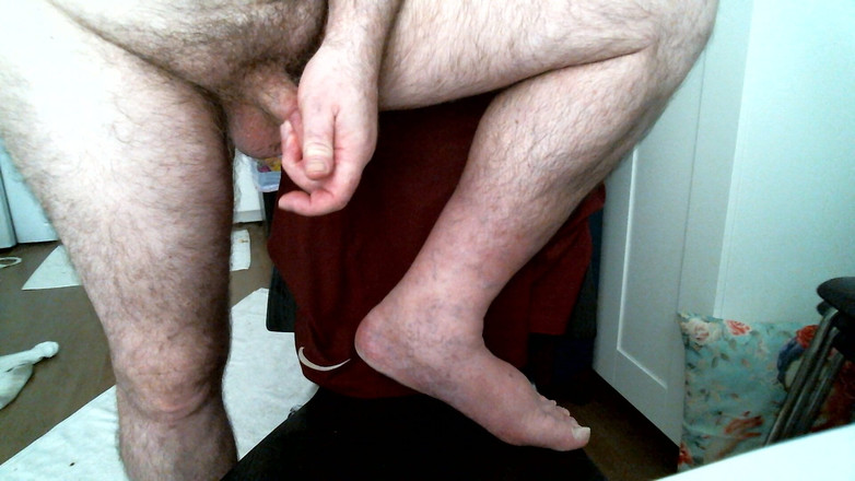 Coach Karl dude lodge: El entrenador Carl se masturba en su pie izquierdo de...