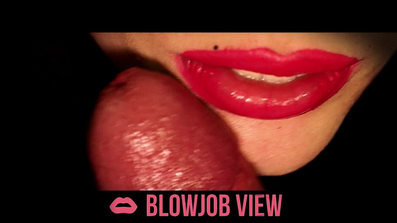 BlowjobView: Je baise la bouche de ma copine pendant qu’elle joue...