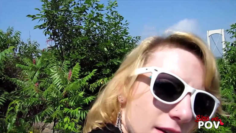 Blow me POV: BlowMePOV - Picnic handjob