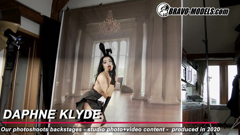 Bravo Models Media: 388-Backstage photoshoot Daphne Klyde - Adult