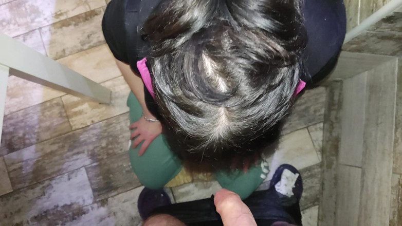 Toilet Mommy: 100 pancutan mani! Terbaik daripada Sperma! Bahagian 6