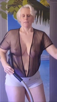 A Bottle Fucked While Exercising