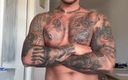 BoyGym: Boygym tatuato ragazzo tatuato Gallo enorme