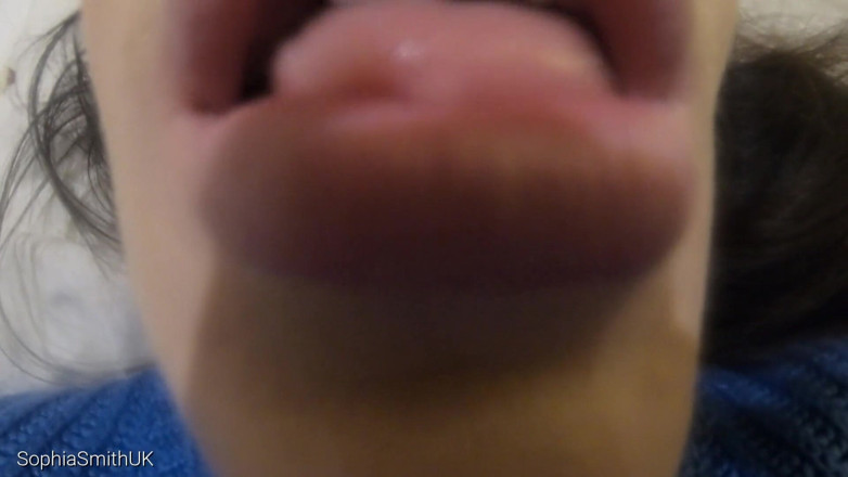 SophiaSmithUK: Inside my mouth