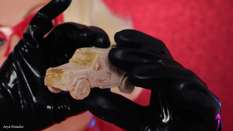 Arya Grander: 食べ物フェチ-チョコレートを食べる歯列矯正の女の子!!