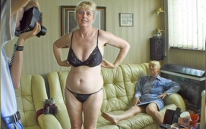 Real Sex Pass: Pemotretan pertama cewek dewasa ini