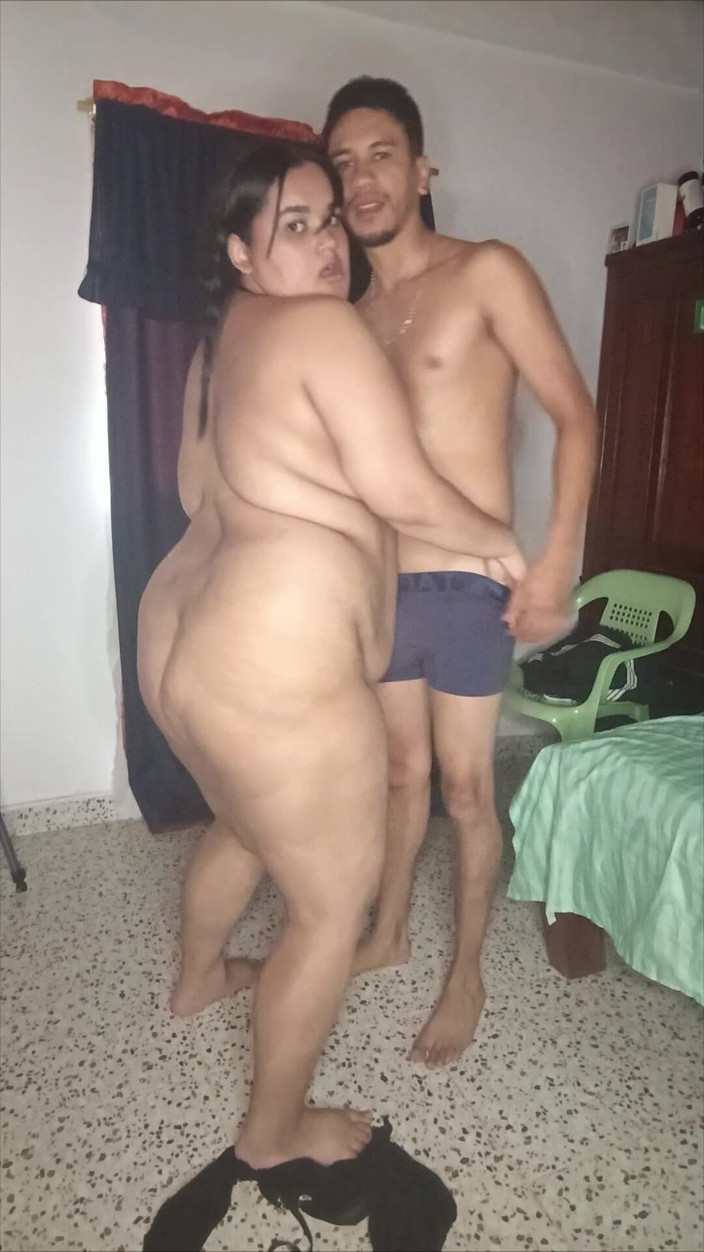 Miia Foxxy: Как вкусно ты сосет это