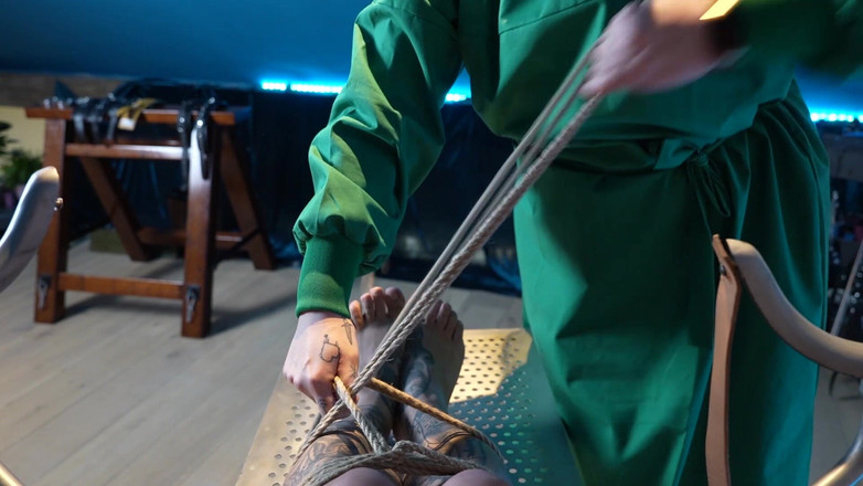 Sadic Sadie: 긴 시점 의료 판타지.