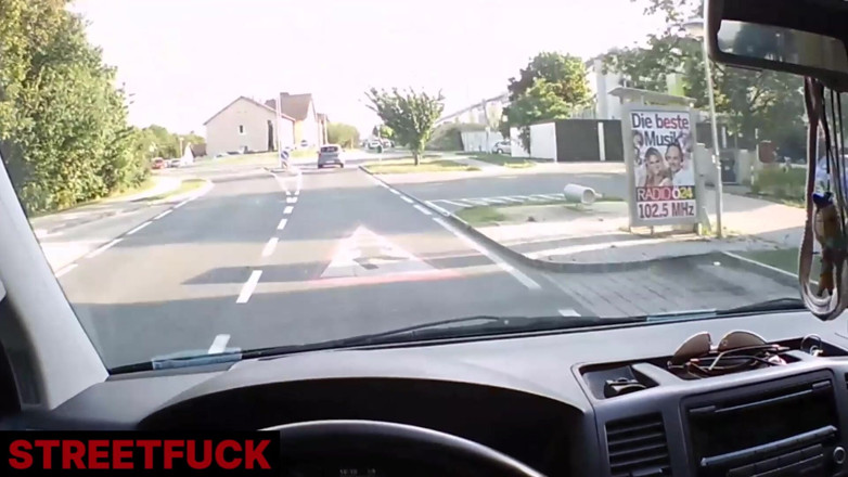 STREETFUCK: Streetfuck Little Babe on the Street
