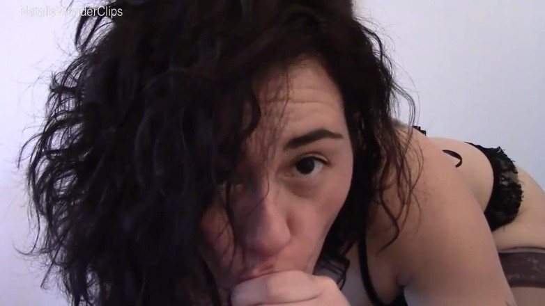 Natalie Wonder: Tu novia cachonda y muy fértil quiere tu semilla potente...