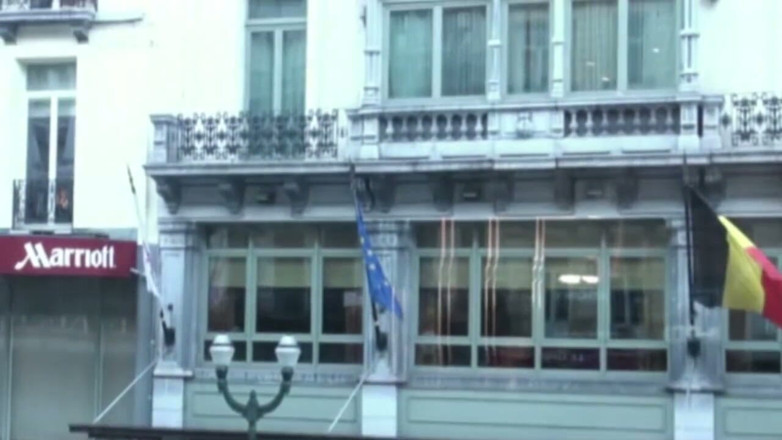 Gaybareback: The first gay porn shoot for a bottom form Brussels