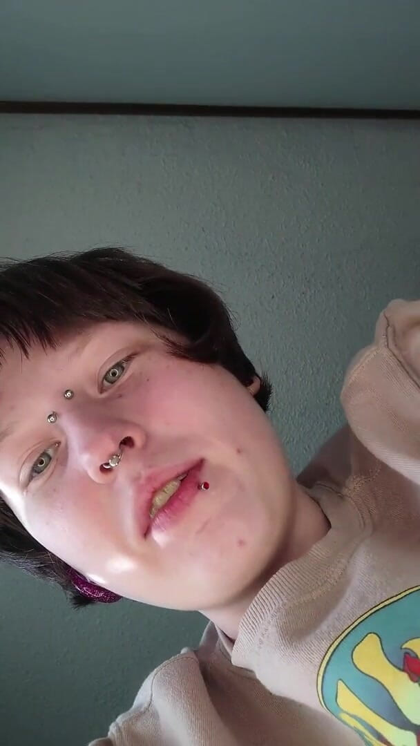 Lori Critter: Lori Critter Facesitting POV