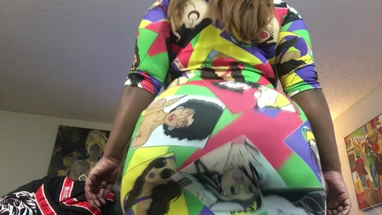 Dirty Diana Fetishes: Dirty Diana twerking part 1 in a slutty dress