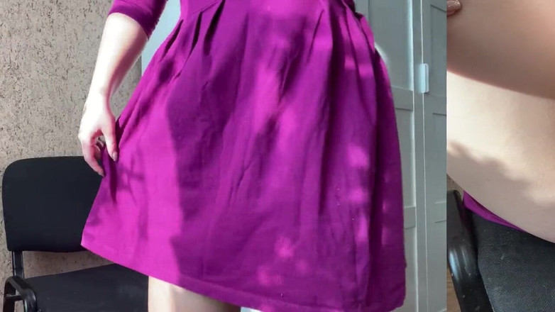 Lux Eva: Memek besar dan basah, masturbasi di memeknya