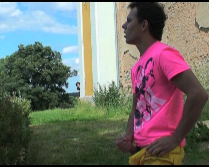 Mature Climax - 100% Mature Videos: Una nonna rossa robusta ama lo sperma sulle sue tette...