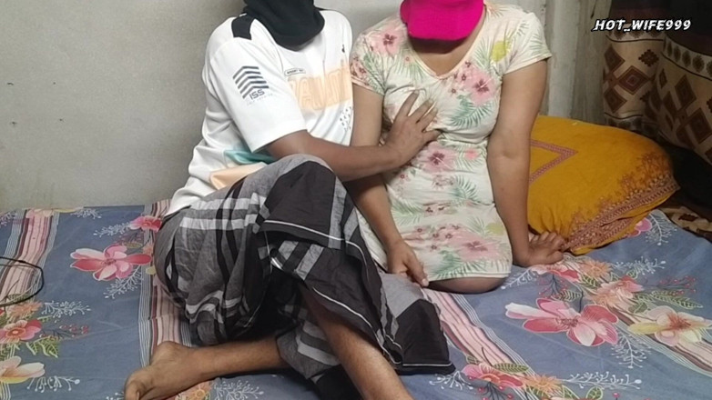 Hot_wife999: Indian village bhabi romance with debar every night
