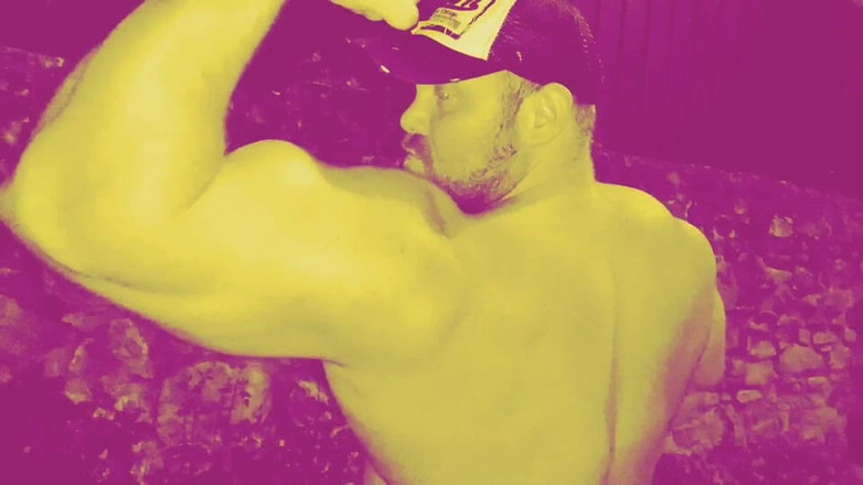 Jack stacked: Setelah Gym Flexing di Tempat Parkir Mobil