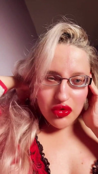 Perfect Lips Red Lip Gloss Lipstick Fetish Findom Goaldigger Lips Addiction