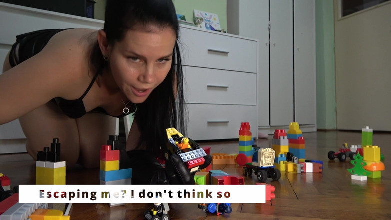 Anna Sky: Dev kadın Anna minik bir şehri mahvediyor