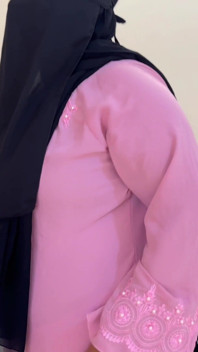 Arabische rondborstige in hotel Genomen uit burqa & hijab alleen wit panty en zwarte beha dragen, ik zag en masturberen
