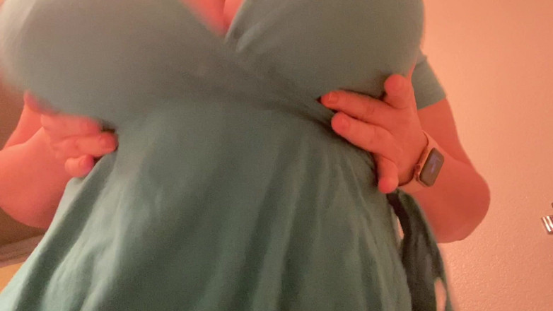 cutejayne: Le Tette BBW Rimbalzano Lentamente